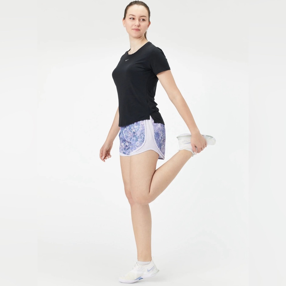 Nike Women's Summer Print Tempo Shorts in Purple Size:XL NWT - Picture 1 of 14
